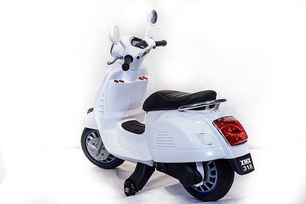 Мотоцикл Vespa XMX 318